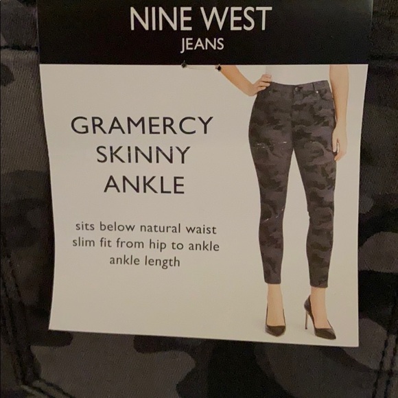 Nine West skinnys camp print - Picture 4 of 5